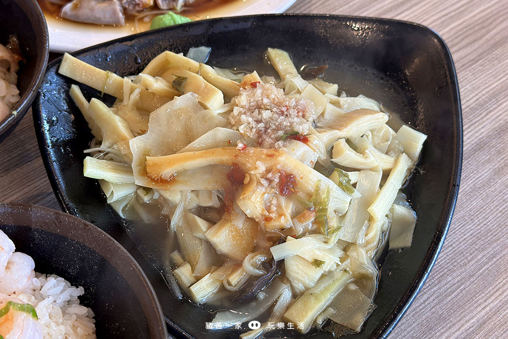 嘉義噴水雞肉飯