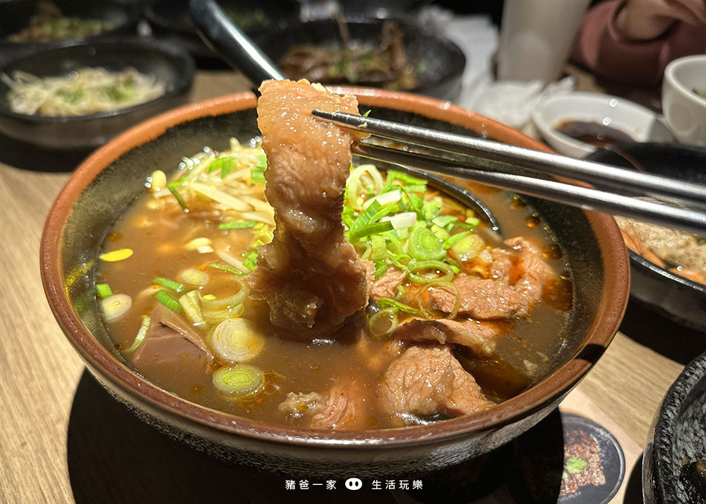 太初麵食|台中公益商圈高質感日式禪風空間、免收服務費,平價麵食推薦 太初牛肉麵17