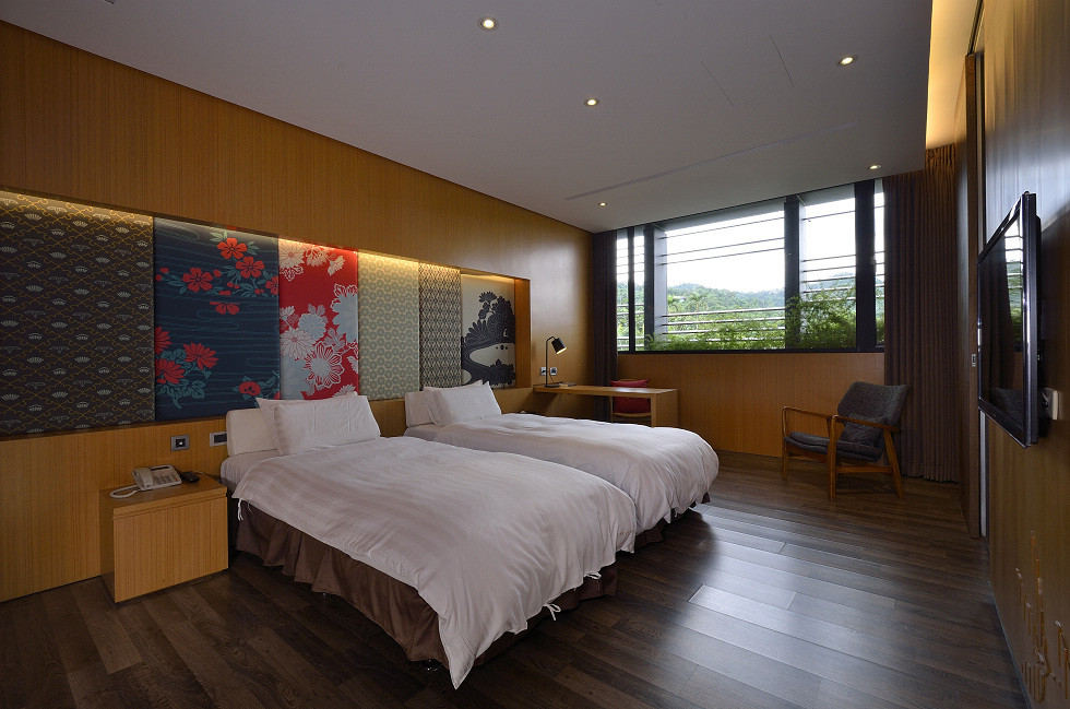 台中日光溫泉一泊二食住宿券!超夯的溫泉飯店,總是一房難求,本團可搶先訂房 DSC5316