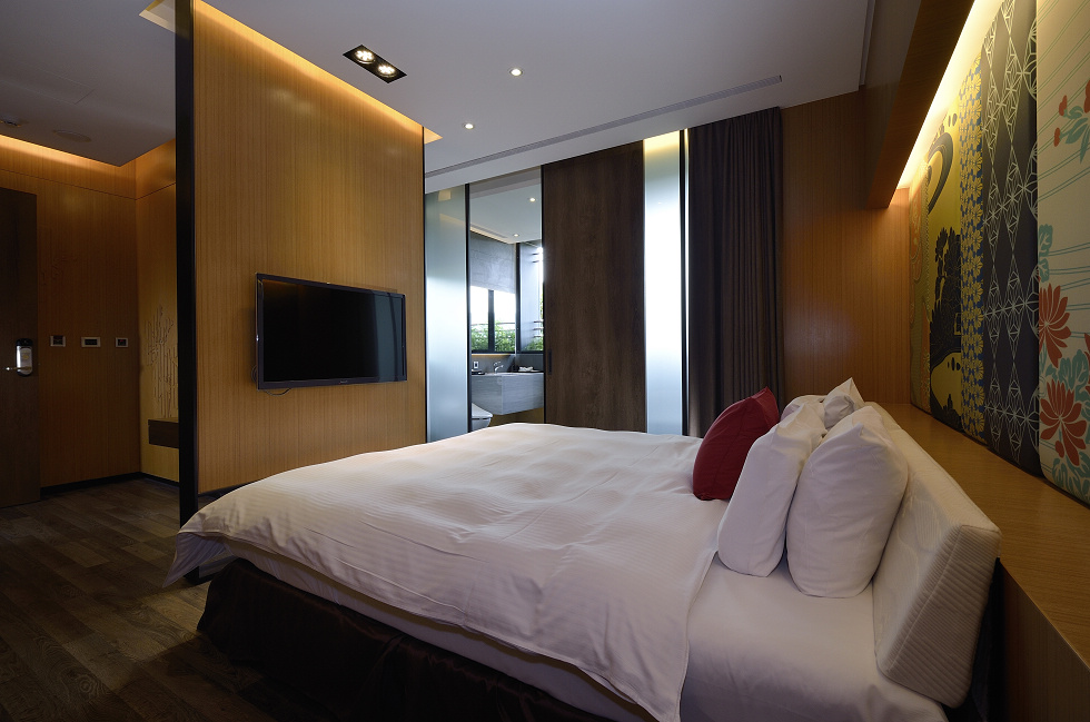 台中日光溫泉一泊二食住宿券!超夯的溫泉飯店,總是一房難求,本團可搶先訂房 DSC5594