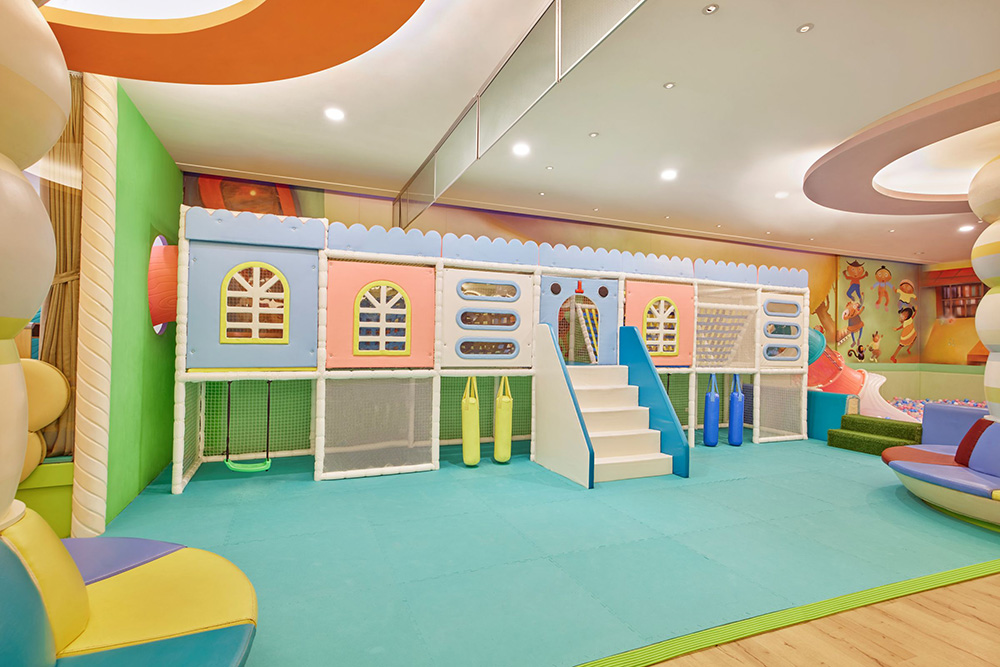 墾丁凱撒大飯店》限時團購!兩大兩幼一泊二食(早餐+晚餐) $4XXX起 休閒設施情境照 1