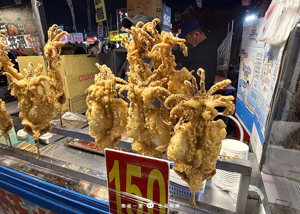 2026台南花園夜市》現在週五也開放了喔!台南必逛的夜市之一,每週四五六日營業 台南 花園夜市11 1