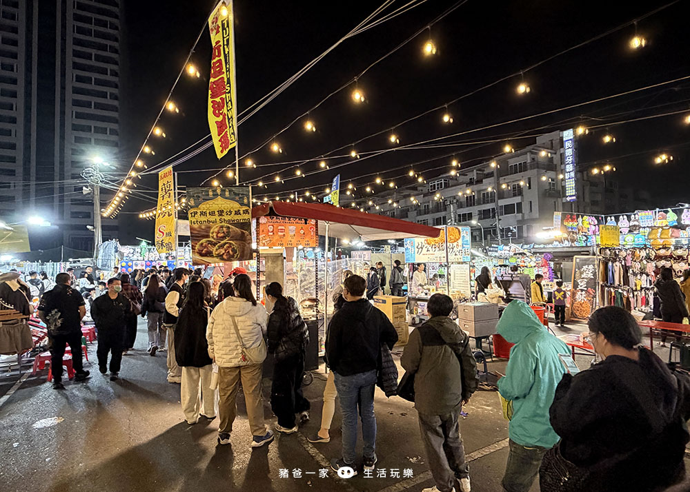 2026台南花園夜市》現在週五也開放了喔!台南必逛的夜市之一,每週四五六日營業 台南 花園夜市48