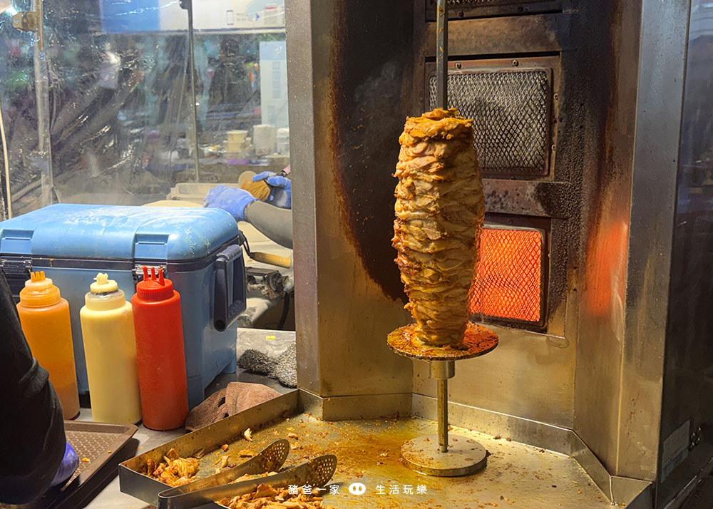 2026台南花園夜市》現在週五也開放了喔!台南必逛的夜市之一,每週四五六日營業 台南 花園夜市49