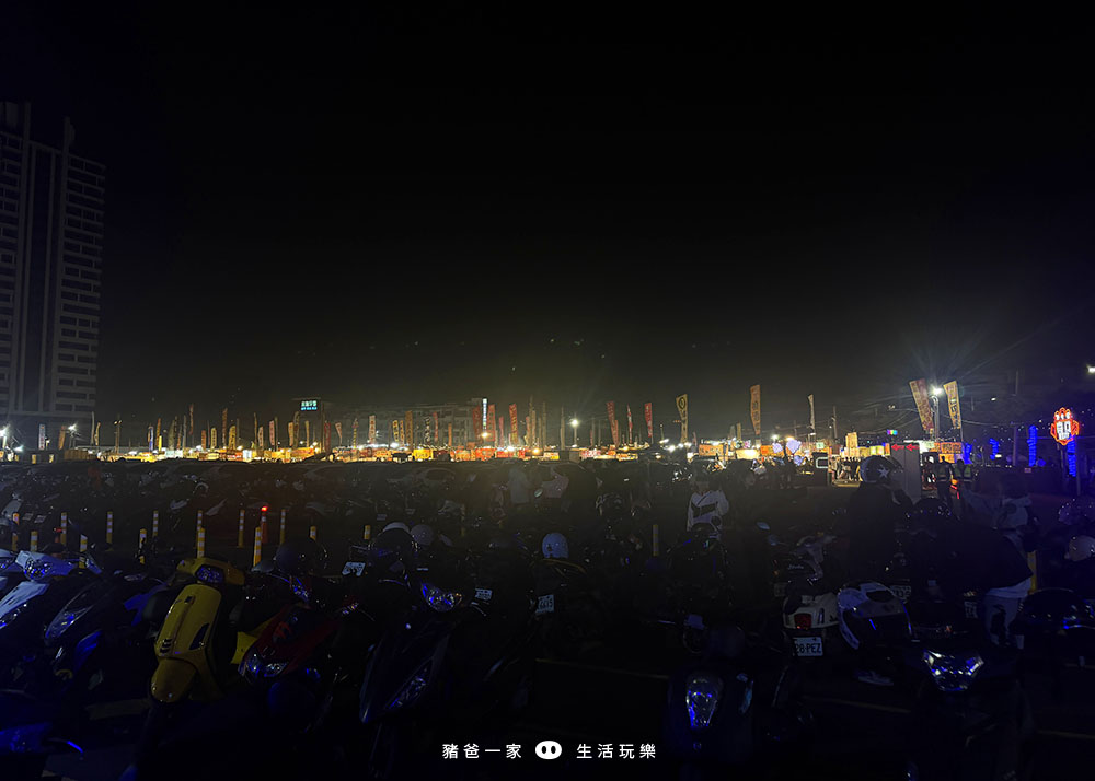 2026台南花園夜市》現在週五也開放了喔!台南必逛的夜市之一,每週四五六日營業 台南 花園夜市5