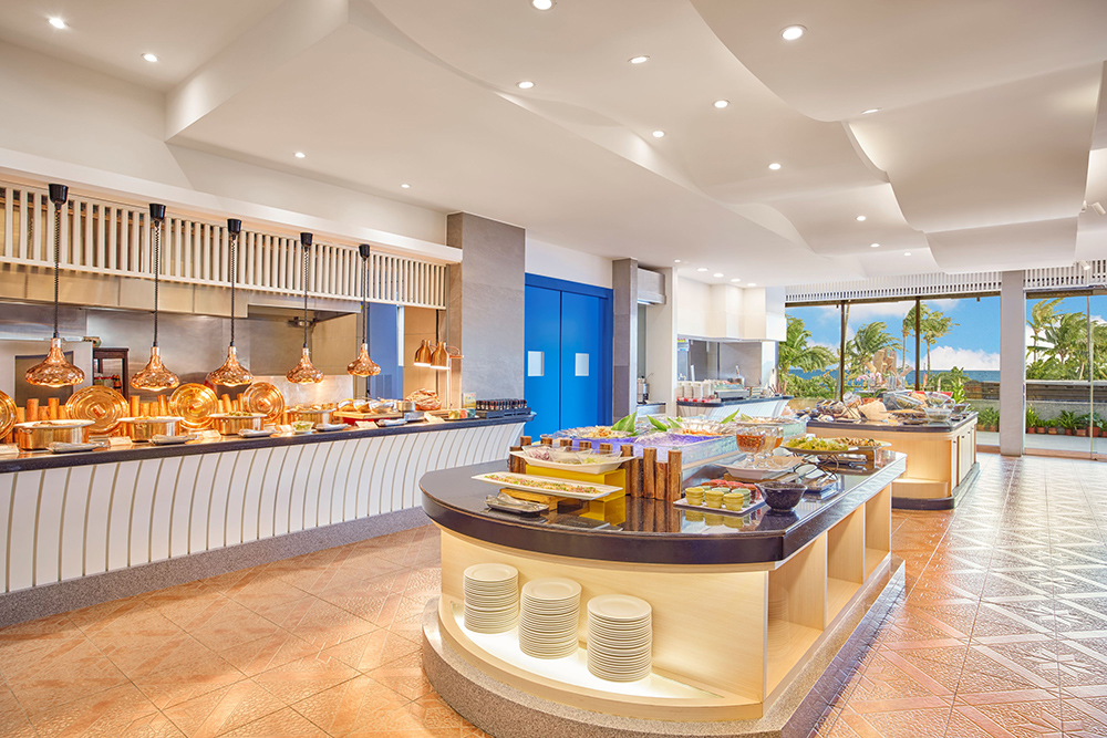 墾丁凱撒大飯店》限時團購!兩大兩幼一泊二食(早餐+晚餐) $4XXX起 發現西餐廳 5