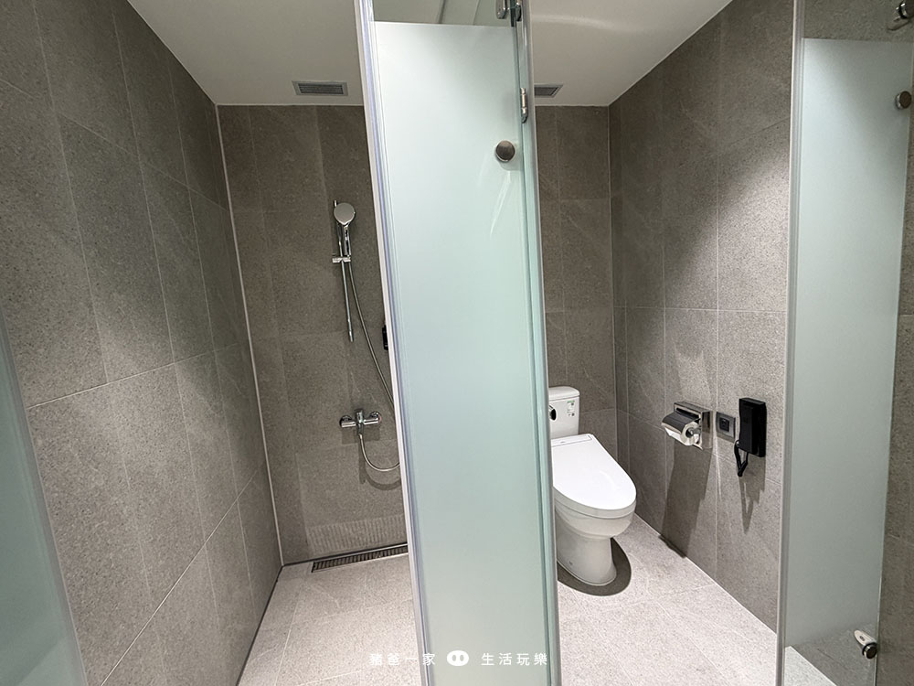 嘉義福容VOCO酒店》一泊二食,早晚餐都好好吃~還有室內溫水游泳池和遊戲室 嘉義福容voco 房間9