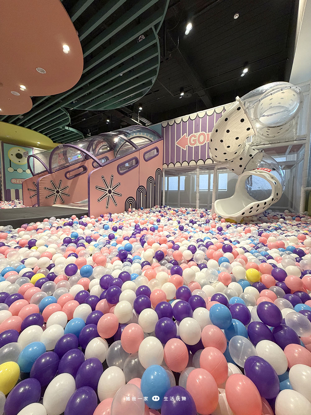 嘉義福容VOCO酒店》一泊二食,早晚餐都好好吃~還有室內溫水游泳池和遊戲室 嘉義福容voco遊戲室15