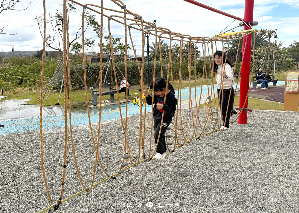 車城共融遊戲場,屏東最好玩的親子公園,旁邊就是車城福安宮、觀光市場 車城共融遊戲場15