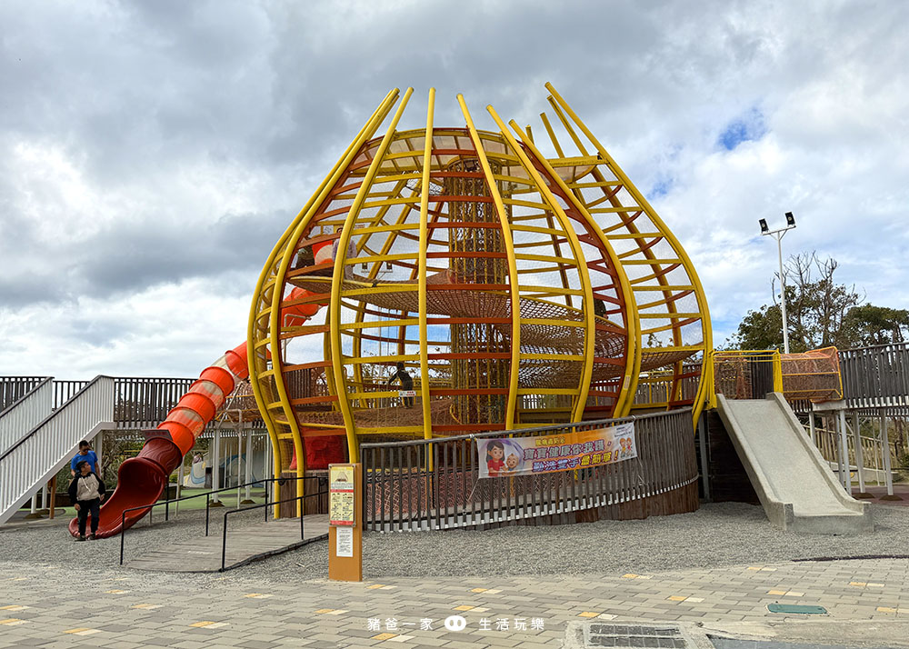 車城共融遊戲場,屏東最好玩的親子公園,旁邊就是車城福安宮、觀光市場 車城共融遊戲場17