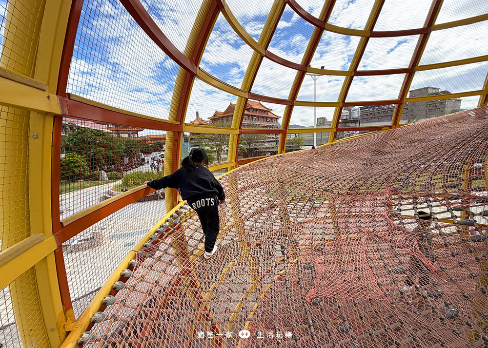 車城共融遊戲場,屏東最好玩的親子公園,旁邊就是車城福安宮、觀光市場 車城共融遊戲場4