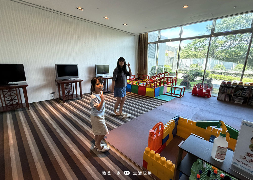 台東娜路彎銀河酒店,海洋深層水游泳池、晚上免費宵夜冰淇淋任你吃 台東娜路彎銀河酒店31