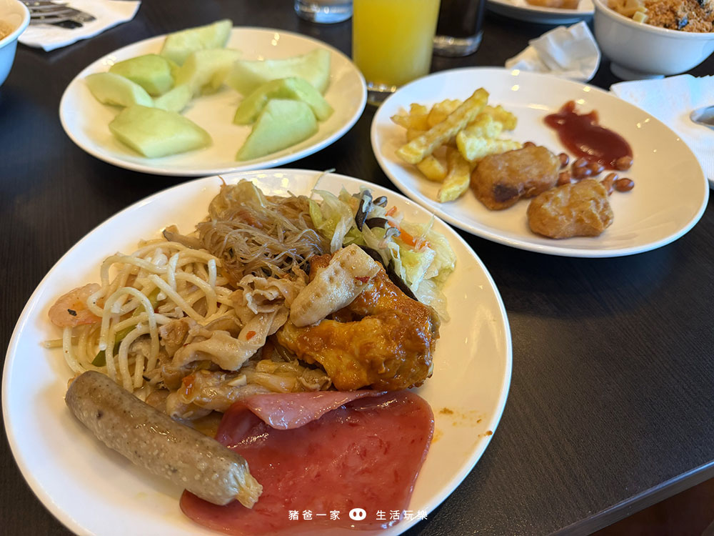 台東娜路彎銀河酒店,海洋深層水游泳池、晚上免費宵夜冰淇淋任你吃 台東銀河酒店 早餐37