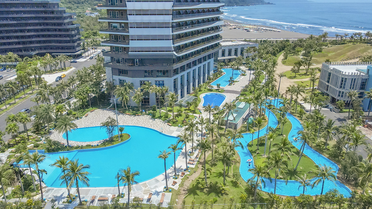 the pools戶外水區