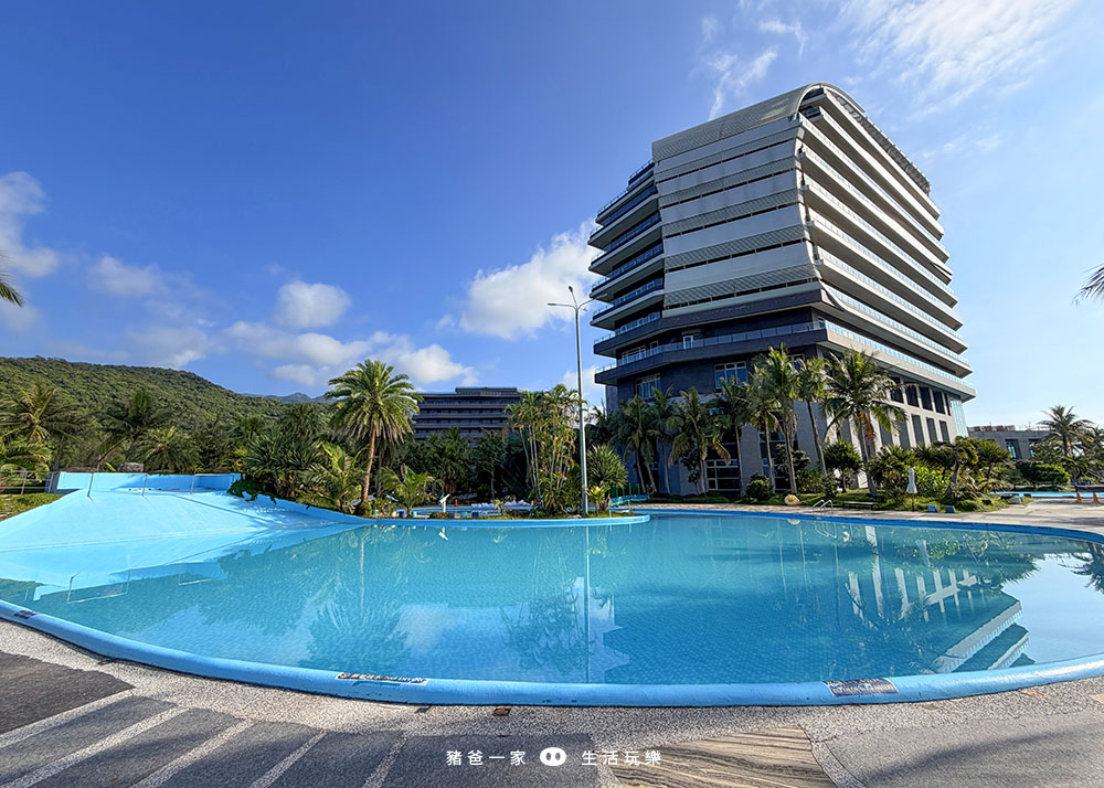 宜蘭凱渡廣場酒店|全台唯一海水泳池、漂漂河,還有400坪遊戲室、溫泉,一站式渡假最開心 宜蘭凱渡廣場酒店 戶外泳池14