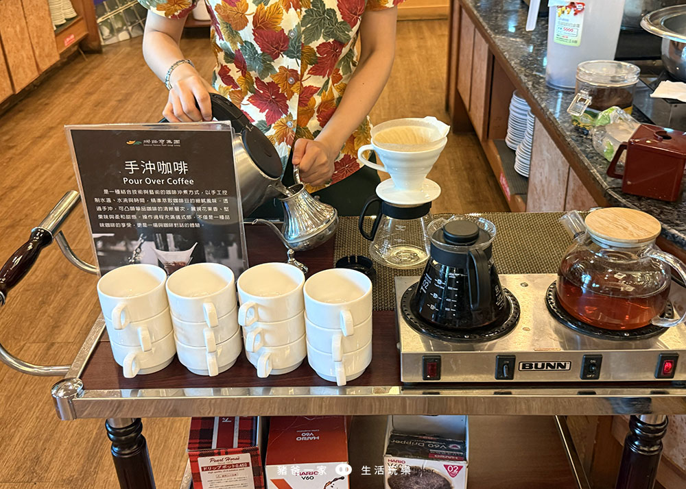 台東娜路彎大酒店|設施超豐富,游泳池、遊戲室和SPA等等,待在飯店就很好玩 台東娜路彎大酒店 下午茶8