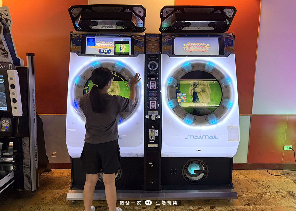台東娜路彎大酒店|設施超豐富,游泳池、遊戲室和SPA等等,待在飯店就很好玩 台東娜路彎大酒店 遊戲室14