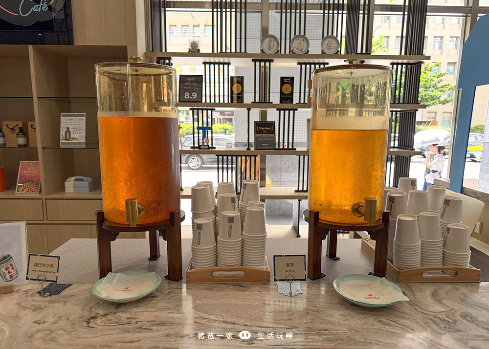 台中鳳凰酒店|早午餐可吃到下午一點,還有挑高兩層樓的兒童遊戲室 台中鳳凰酒店