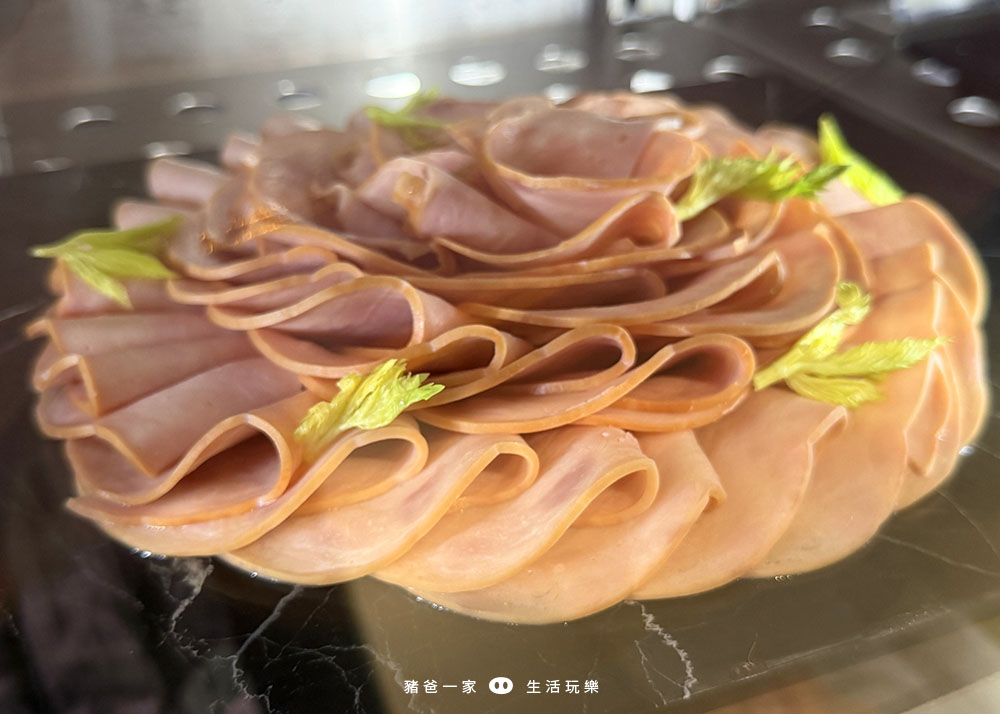 台中鳳凰酒店|早午餐可吃到下午一點,還有挑高兩層樓的兒童遊戲室 台中鳳凰早午餐19