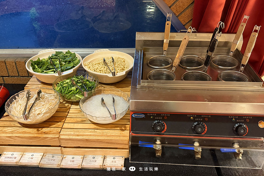 桃園高爾夫俱樂部 ‧ 悅華大酒店|一泊三食早餐、下午茶+宵夜,戲水池、摩天輪、碰碰車免費玩 桃園悅華 宵夜6