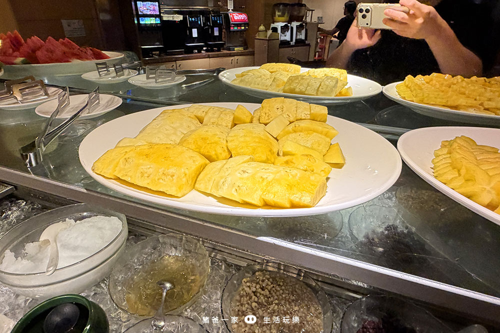 台北兄弟大飯店自助餐-薔薇廳,晚餐價格不到800元!CP值也太高了吧 薔薇廳(中西合璧自助餐)-兄弟大飯店- Brother Hotel