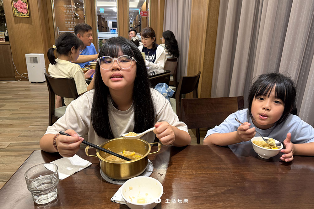 天成逸旅-蝴蝶谷|限時團購!2大1小 免費升等四人房, 一泊三食6099起 花蓮蝴蝶谷宵夜7