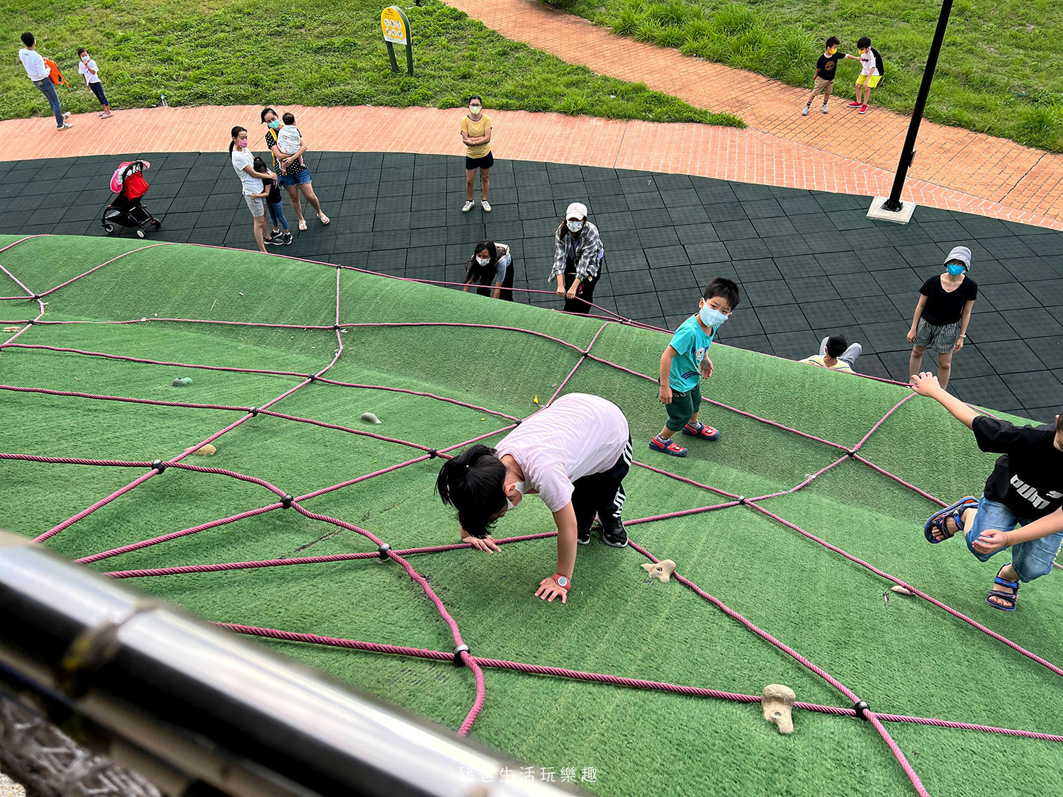 “苗栗親子公園”/