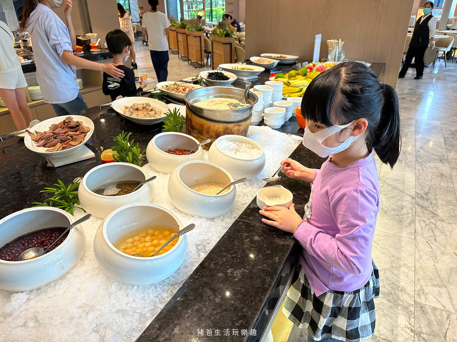 “村却國際溫泉酒店”/