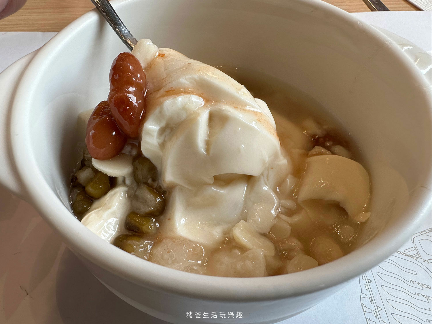 “村却國際溫泉酒店”/