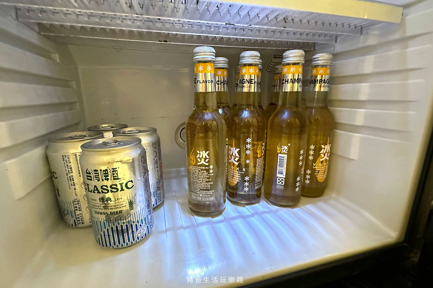 “村却國際溫泉酒店”/